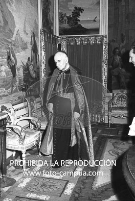 Audiencia de Franco al Cardenal Herrera Oria