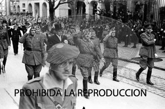Imposición de la Cruz Laureada de San Fernando a Navarra