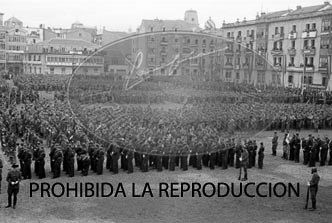 Imposición de la Cruz Laureada de San Fernando a Navarra