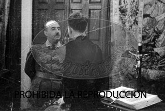 Reunion del primer gobierno de Franco