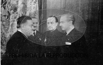Reunion del primer gobierno de Franco