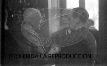 Reunion del primer gobierno de Franco