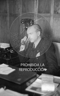 Serrano Suñer en su despacho