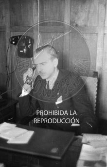 Serrano Suñer en su despacho