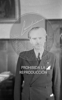 Serrano Suñer en su despacho
