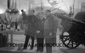 Exposicion de armas cogidas al enemigo