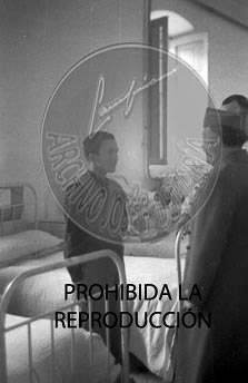 Franco visita el hospital de Burgos