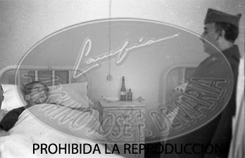 Franco visita el hospital de Burgos