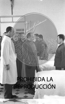Franco visita el hospital de Burgos