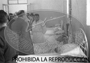 Franco visita el hospital de Burgos