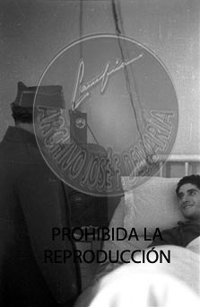 Franco visita el hospital de Burgos