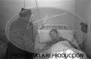 Franco visita el hospital de Burgos