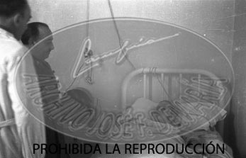 Franco visita el hospital de Burgos