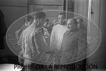 Franco visita el hospital de Burgos