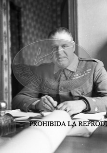 Franco en el centro de operaciones
