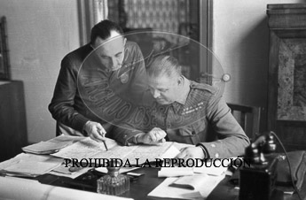 Franco en el centro de operaciones