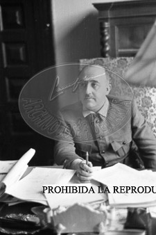 Franco en el centro de operaciones