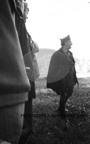 Frente de Aragón, Franco montando a caballo