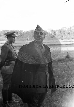 Frente de Aragón, Franco montando a caballo