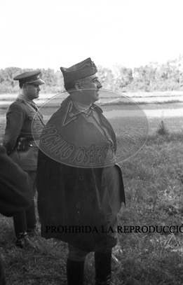 Frente de Aragón, Franco montando a caballo