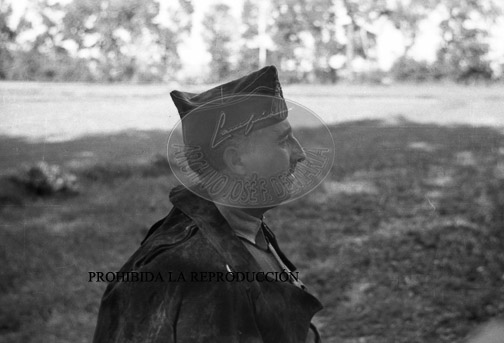 Frente de Aragón, Franco montando a caballo