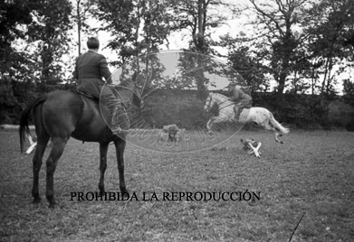 Frente de Aragón, Franco montando a caballo