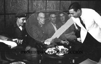 Cocktel de Chicote a los soldados