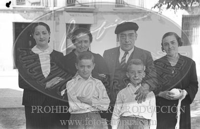 La familia de Ruiz Albeniz, Tebit Arrumi