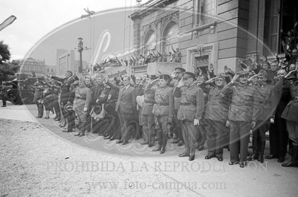 Exposiciión de material de guerra