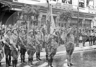 Exposiciión de material de guerra