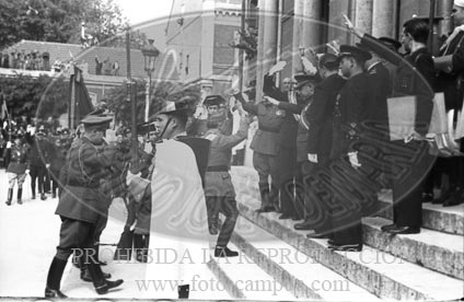 Primer Aniversario de la exaltación de Franco a la Jefatura del Estado