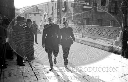 Primer Aniversario de la exaltación de Franco a la Jefatura del Estado