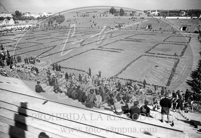 Concentracion de la OJE en Sevilla, 1938