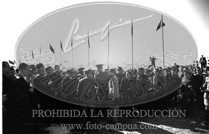 Concentracion de la Falange y de la OJE en Sevilla, 1938. Queipo de Llano, Fernandez Cuesta