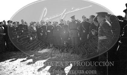 Concentracion de la Falange y de la OJE en Sevilla, 1938. Queipo de Llano, Fernandez Cuesta