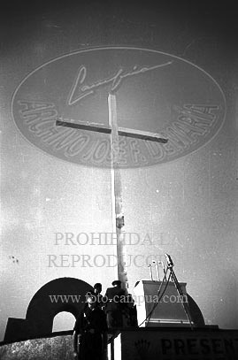 Concentracion de la Falange y de la OJE en Sevilla, 1938. Queipo de Llano, Fernandez Cuesta