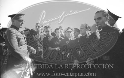 Concentracion de la Falange y de la OJE en Sevilla, 1938. Campamento 29 de Octubre