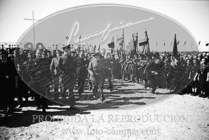 Concentracion de la Falange y de la OJE en Sevilla, 1938. Campamento 29 de Octubre