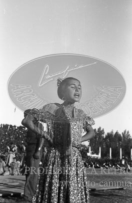 Concentracion de la Falange y de la OJE en Sevilla, 1938. Campamento 29 de Octubre