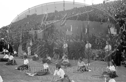 Concentracion de la Falange y de la OJE en Sevilla, 1938. Campamento 29 de Octubre