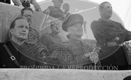Concentracion de la Falange y de la OJE en Sevilla, 1938. Campamento 29 de Octubre