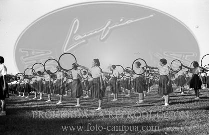 Concentracion de la Falange y de la OJE en Sevilla, 1938. Campamento 29 de Octubre