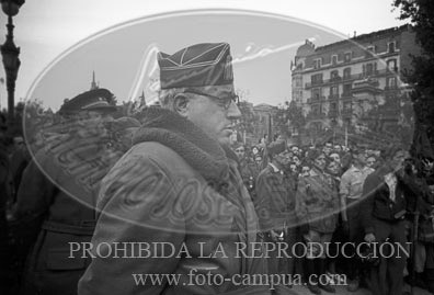 Toma de Barcelona por el Ejército Nacional, Misa de accion de gracias en la Plaza de Cataluña