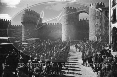Desfile nacional en Avila