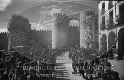 Desfile nacional en Avila