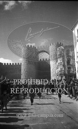 Desfile nacional en Avila
