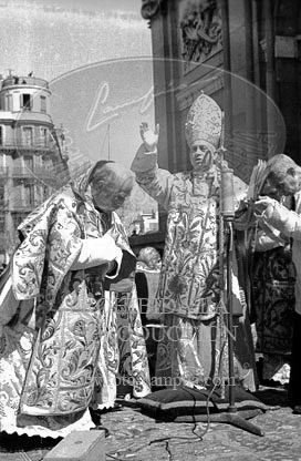 Misa por la victoria en la Puerta de Alcalá de Madrid