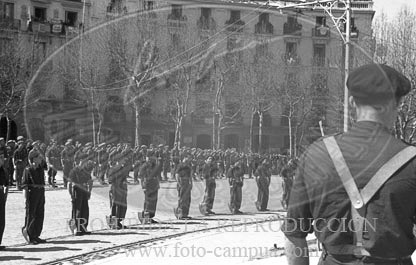 Misa por la victoria en la Puerta de Alcalá de Madrid