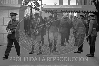 Imposición de condecoraciones