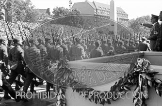 Desfile de la Legión Cóndor en Berlin